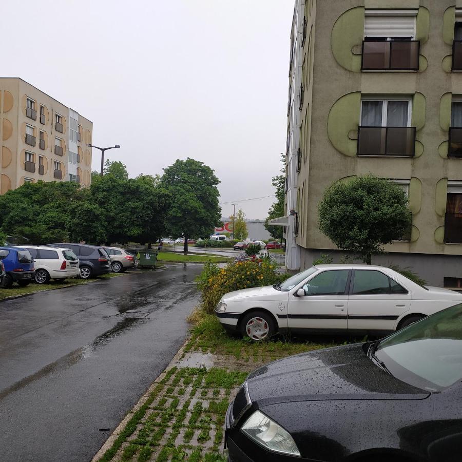 Krenusz Vendeghaz. Apartment Kaposvár Екстериор снимка